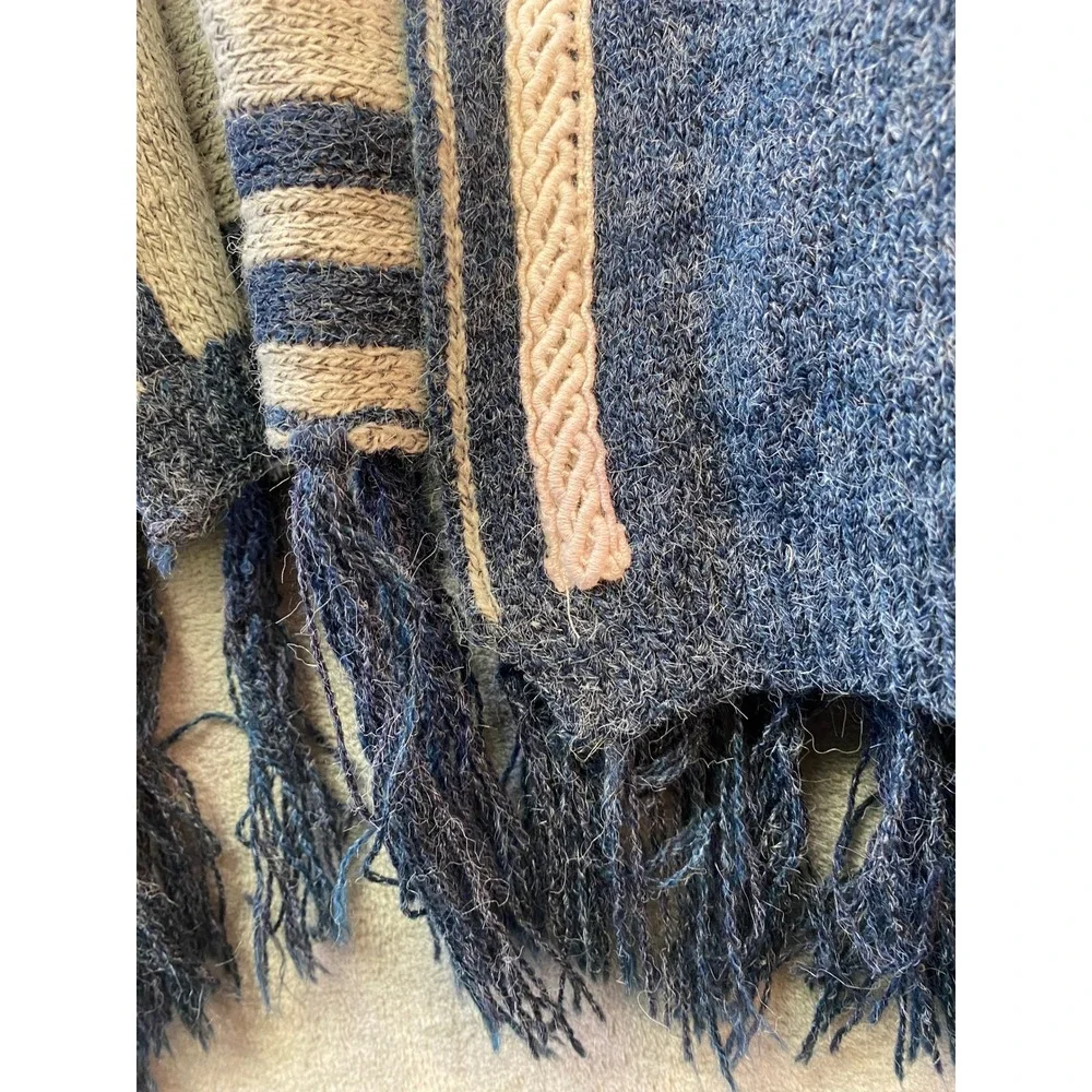 Ethereal by V Blue Cream Striped Fringe Open Front Knit Sweater Vest Small